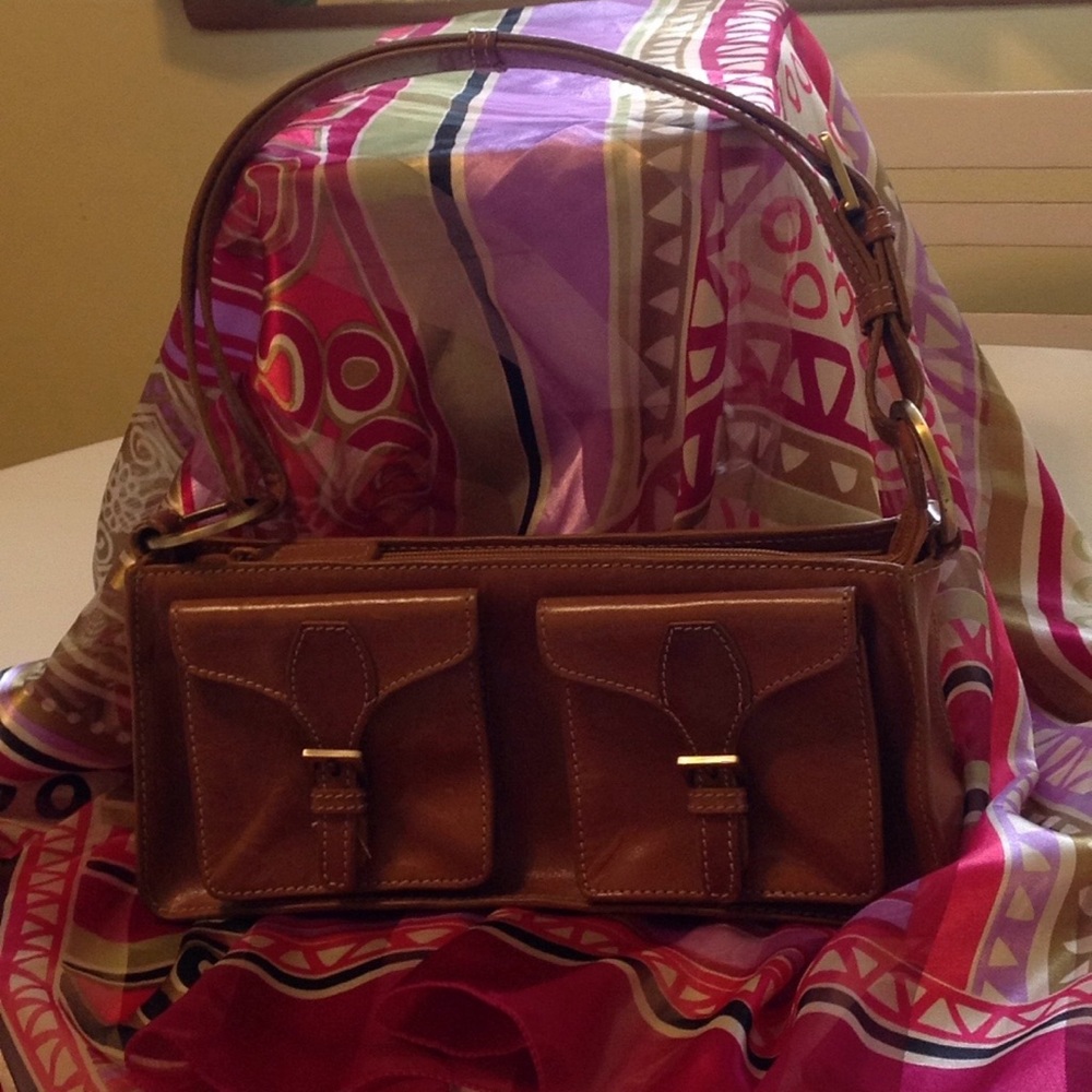 Kenneth Cole purse - Picture 4 of 8